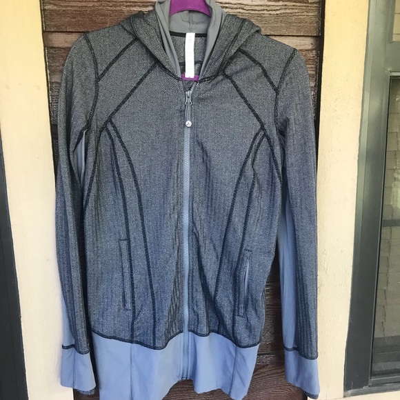 Lululemon Grey Herringbone Daily Practice Jacket 8 - Picture 2 of 8